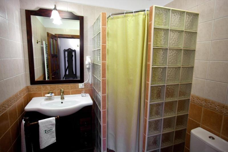 Pension Tempo Târgu-Mureş Habitación foto